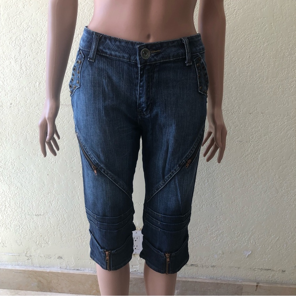 XYN Tomin Jeans Denim Women’s Size 30 Blue Capri Pants Slim-Fit Zippered Cargo